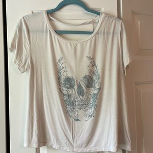 American Eagle Size Small Soft & Sexy Skull Tee